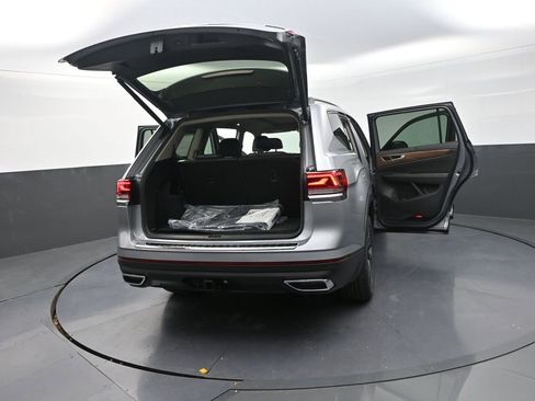 New 2026 Volkswagen Atlas SE image 32