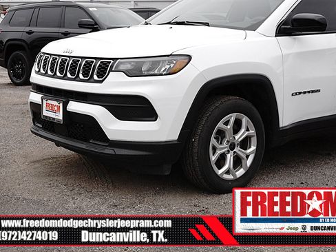 New 2025 Jeep Compass Sport image 42