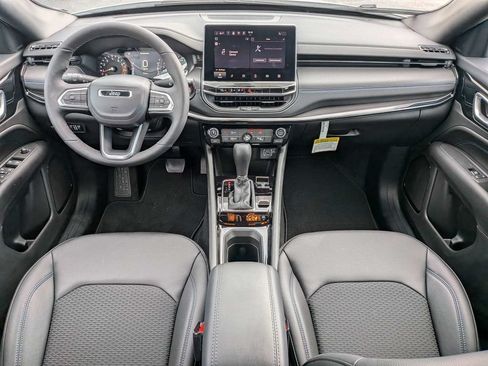 New 2026 Jeep Compass Latitude AWD/4WD image 13