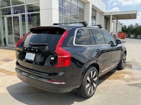 Certified 2023 Volvo XC90 T8 Ultimate w/ Lounge Package AWD/4WD image 7