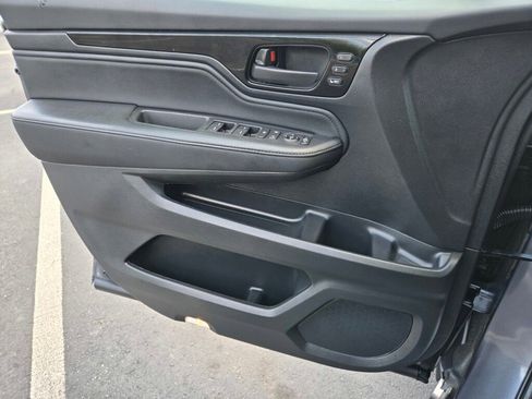 Certified 2025 Honda Odyssey Touring image 22