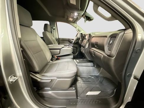 Used 2026 Chevrolet Silverado 2500 Custom w/ Custom Value Package image 27