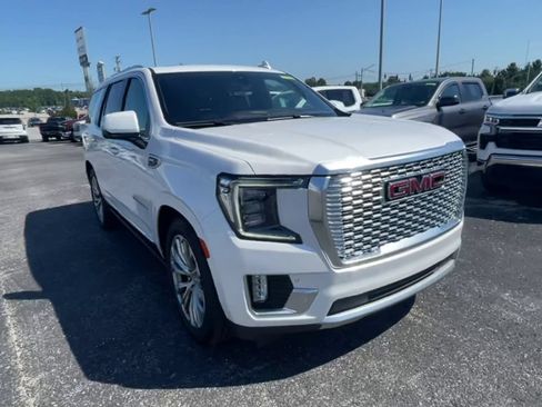 Used 2021 GMC Yukon Denali w/ Denali Ultimate Package AWD/4WD image 3