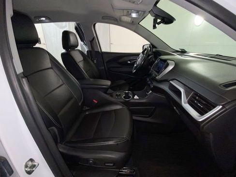 Used 2022 GMC Terrain SLT w/ Infotainment Package II image 37