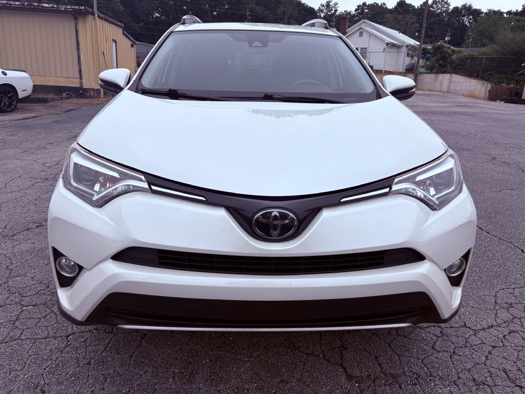 Used 2018 Toyota RAV4 Limited FWD image 8