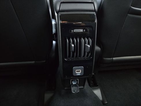 New 2026 Jeep Compass Latitude image 12