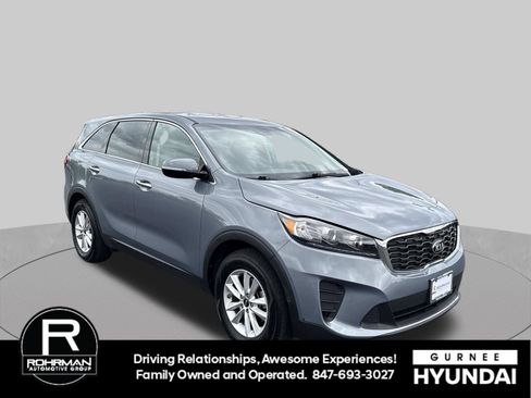 Used 2019 Kia Sorento L FWD image 2