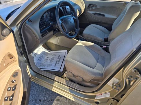 Used 2000 Daewoo Nubira SE image 11