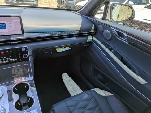 New 2026 Genesis GV80 3.5T e-SC image 11