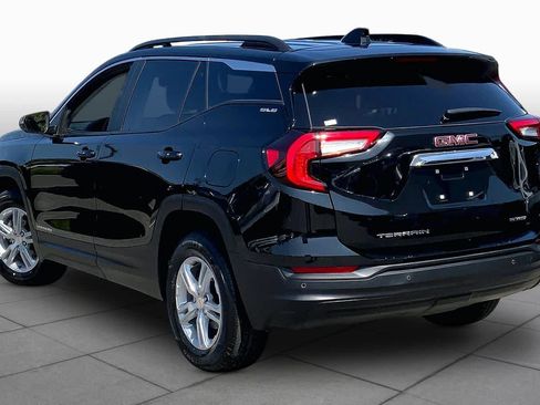 Used 2023 GMC Terrain SLE w/ Driver Convenience Package AWD/4WD image 12