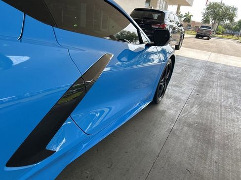 Used 2021 Chevrolet Corvette Stingray Preferred Cpe w/ Z51 Performance Package RWD image 23