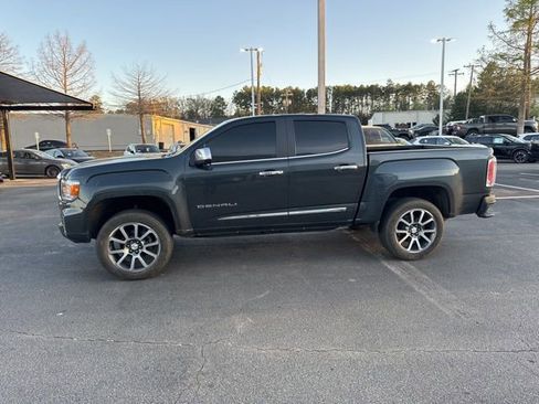 Used 2021 GMC Canyon Denali image 2