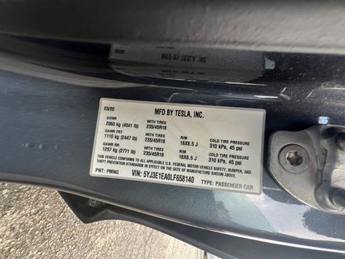 Used 2020 Tesla Model 3 Standard Range image 31