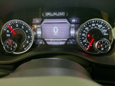 Used 2022 RAM 1500 Big Horn AWD/4WD image 18