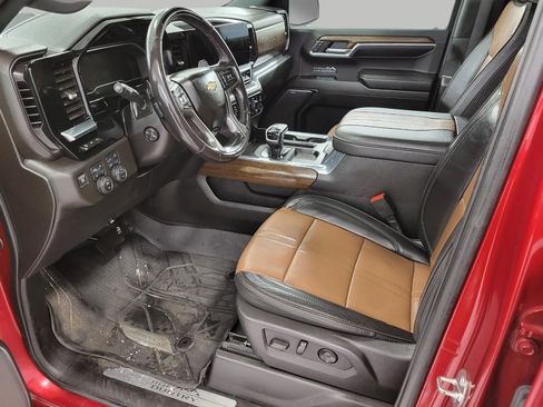 Used 2024 Chevrolet Silverado 1500 High Country image 10