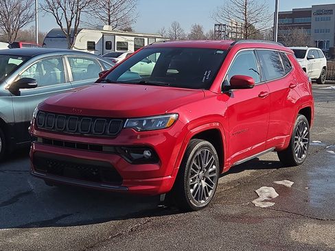 Used 2022 Jeep Compass Limited image 2