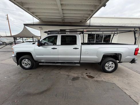 Used 2019 Chevrolet Silverado 2500 W/T w/ WT Convenience Package image 2