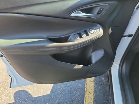 Used 2025 Buick Encore GX Preferred FWD image 20
