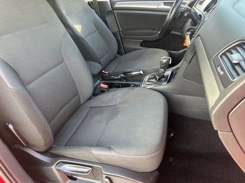 Used 2016 Volkswagen Golf S FWD image 8