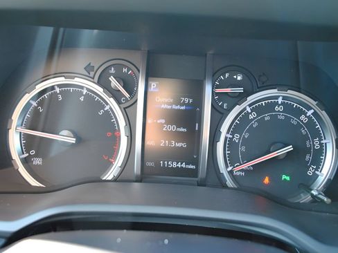 Used 2020 Toyota 4Runner Limited AWD/4WD image 19