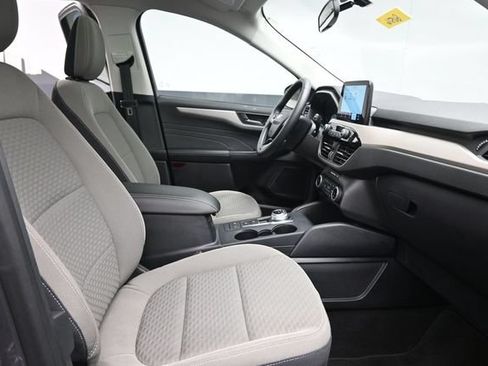 Certified 2022 Ford Escape SE w/ SE Sport Appearance Package AWD/4WD image 27