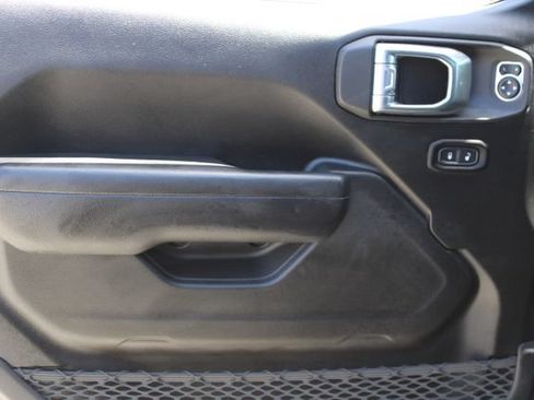 Used 2022 Jeep Wrangler Unlimited Sport AWD/4WD image 10