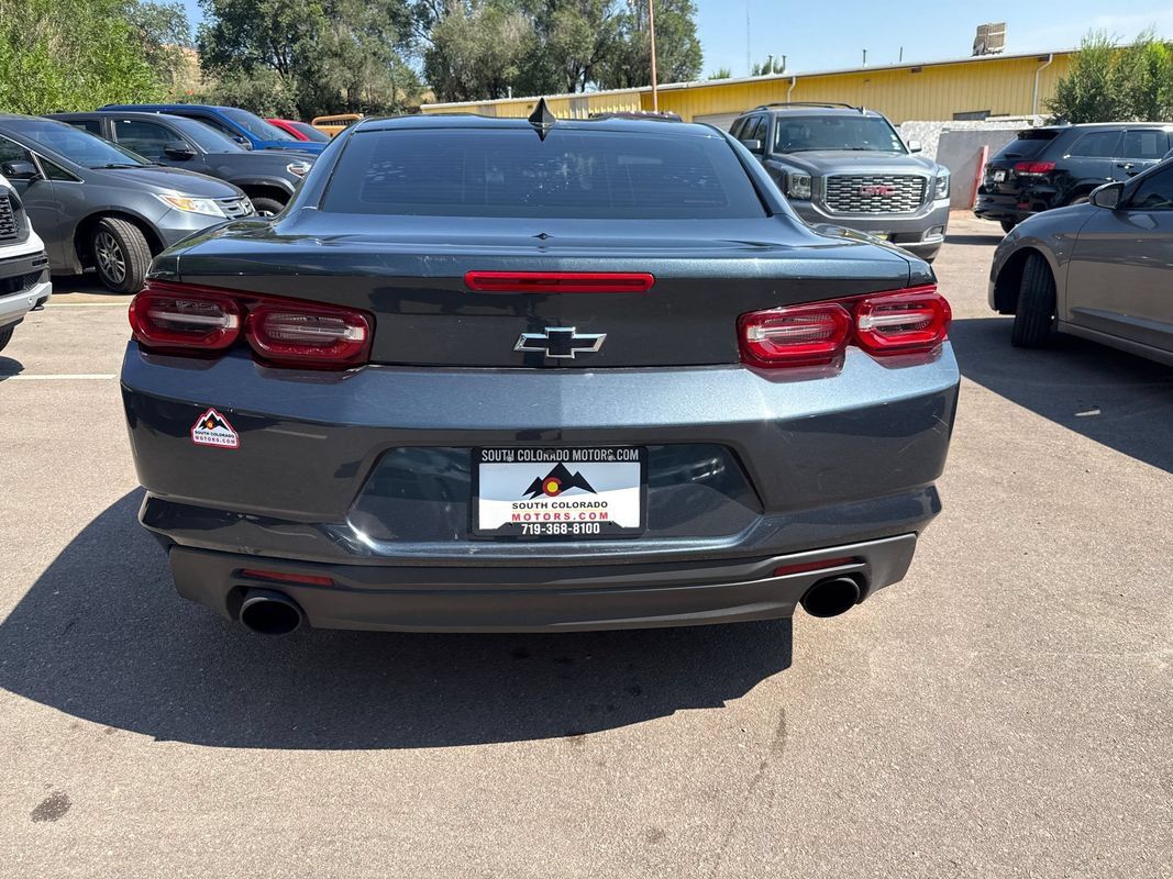 Used 2020 Chevrolet Camaro LT RWD image 6