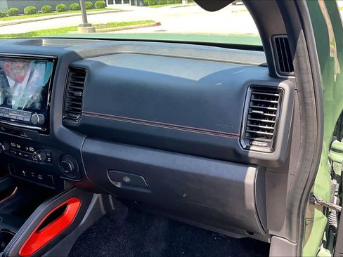 Certified 2024 Nissan Frontier Pro-X w/ Technology Package RWD image 17
