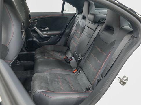 Used 2025 Mercedes-Benz CLA 250 4MATIC image 28