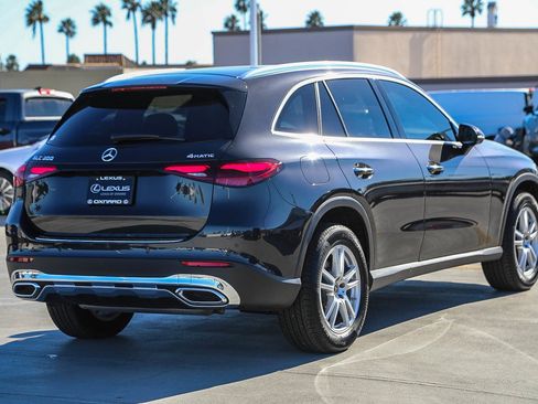 Used 2025 Mercedes-Benz GLC 300 4MATIC image 7