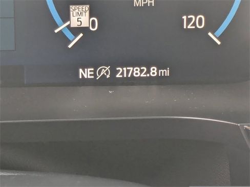 Used 2023 Ford F150 Lariat w/ Equipment Group 502A High image 31