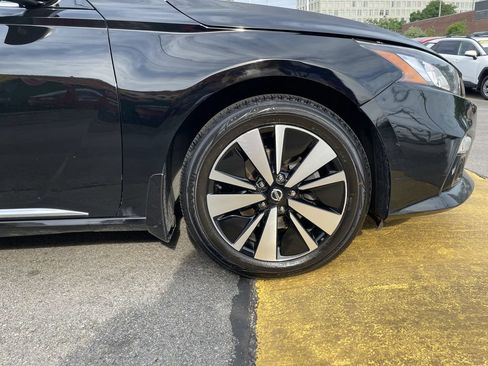 Used 2019 Nissan Altima 2.5 SL AWD/4WD image 11