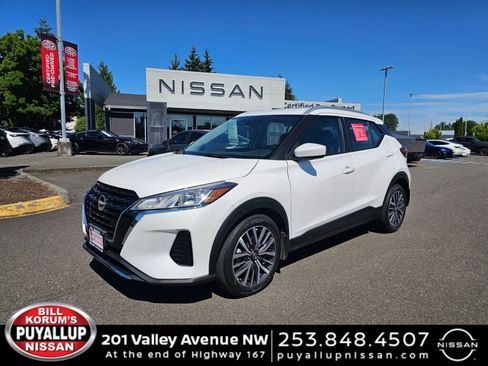 Certified 2023 Nissan Kicks SV FWD image 1