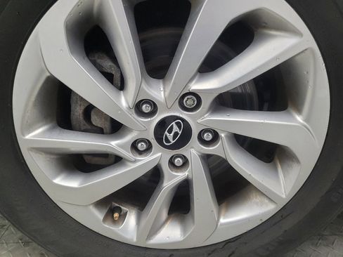 Used 2017 Hyundai Tucson SE image 31