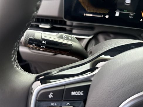 New 2026 Kia Carnival EX FWD image 20