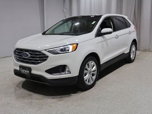 Used 2020 Ford Edge Titanium w/ Class II Trailer Tow Package AWD/4WD image 8