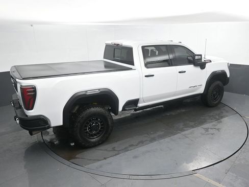 Used 2024 GMC Sierra 2500 AT4X w/ AT4X AEV Edition image 37