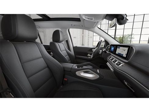 New 2026 Mercedes-Benz GLS 450 4MATIC image 4