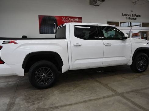 Used 2023 Toyota Tundra SR5 w/ SR5 Convenience Package AWD/4WD image 5