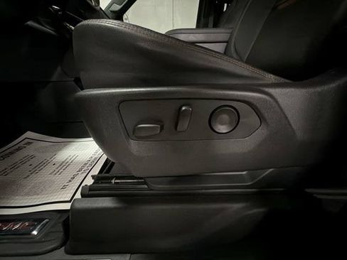 Used 2024 GMC Sierra 1500 AT4 w/ Technology Package AWD/4WD image 24