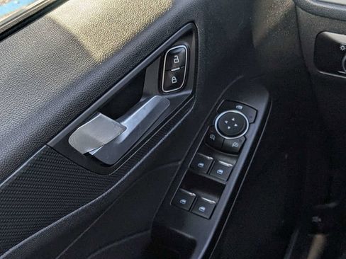 Used 2025 Ford Escape ST-Line FWD image 19
