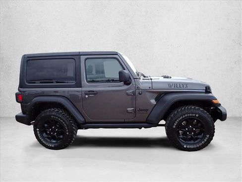 Used 2022 Jeep Wrangler Sport AWD/4WD image 5