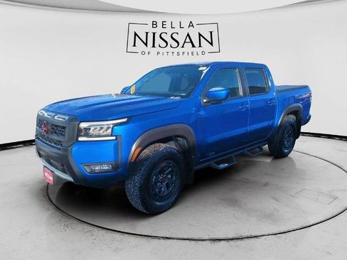 Certified 2025 Nissan Frontier PRO-4X image 8