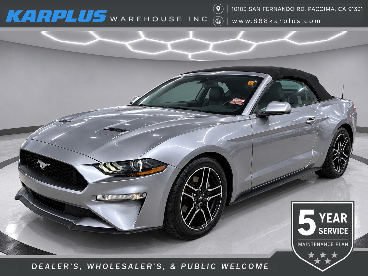 Used 2020 Ford Mustang Premium RWD image 1