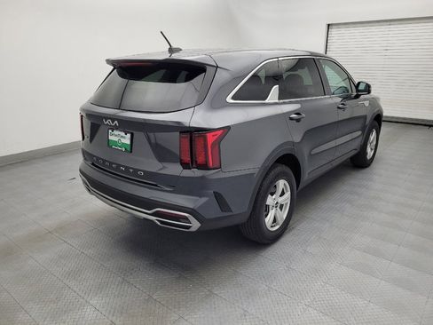 Used 2023 Kia Sorento LX AWD/4WD image 9