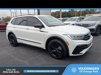 Certified 2024 Volkswagen Tiguan SE R-Line