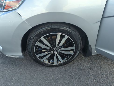 Used 2019 Honda Fit EX image 25