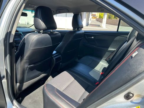 Used 2015 Toyota Camry XSE w/ Moonroof Package FWD image 7