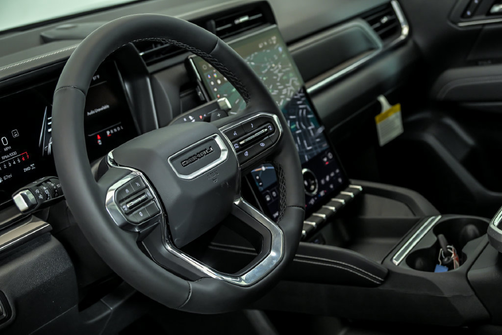 New 2027 GMC Terrain Denali w/ LPO, Floor Liner Package AWD/4WD image 11