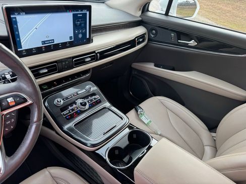 Used 2021 Lincoln Nautilus Reserve w/ Equipment Group 201A image 34